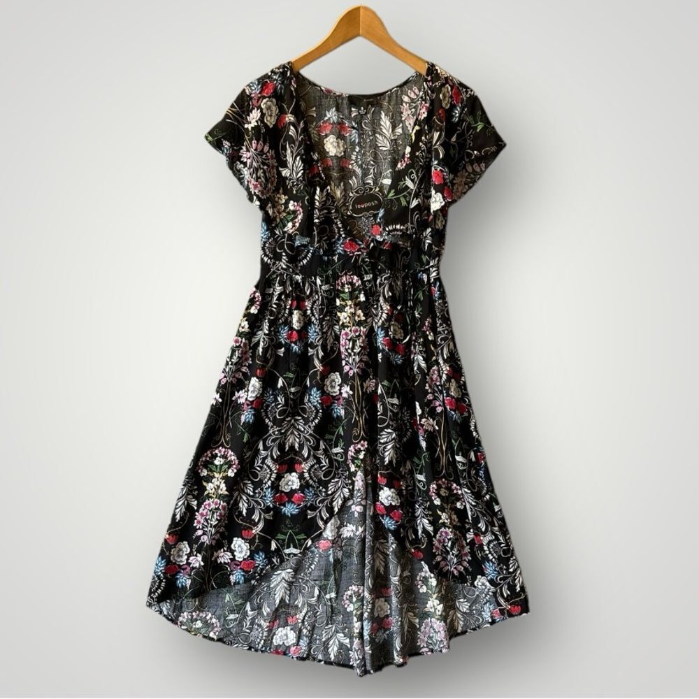 NWOT Lovposh Wrap Dress Size S Floral